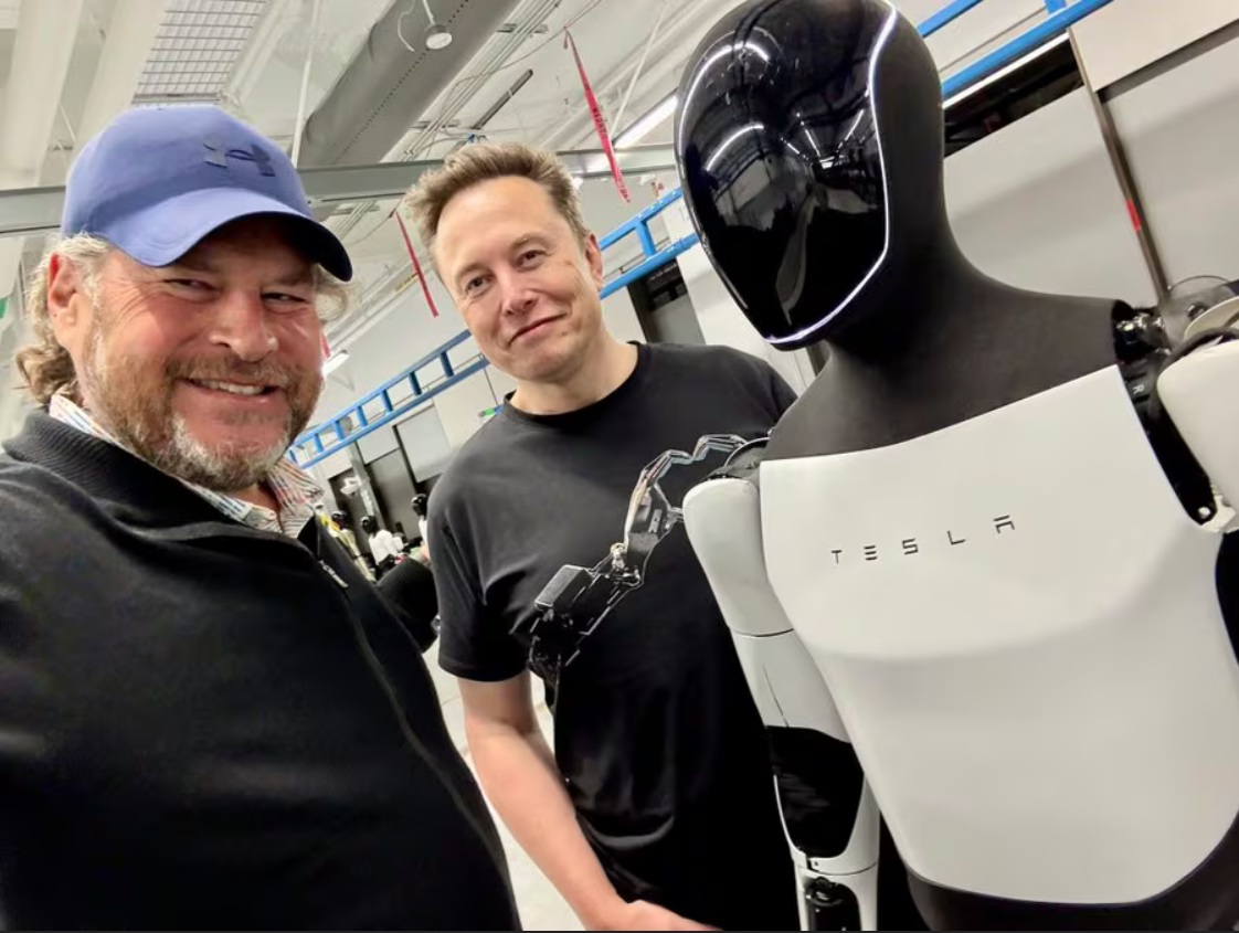 Optimus, le robot de Tesla : Une bulle médiatique ?