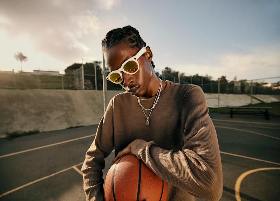 Essai des lunettes Oakley Meta HSTN : votre œil sur le monde virtuel.