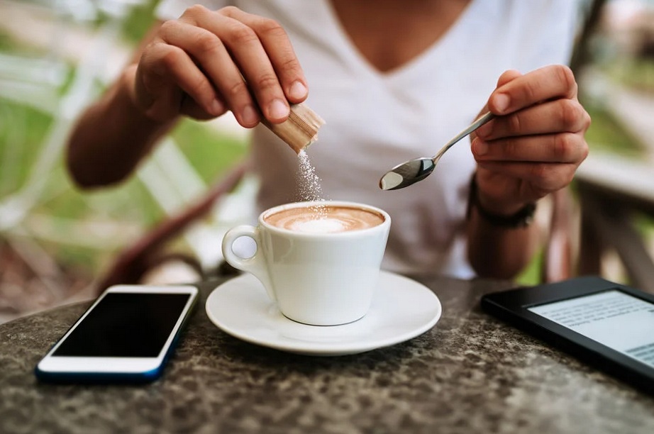 Oubliez sucre et crème : Une astuce café virale pourrait métamorphoser votre boisson matinale