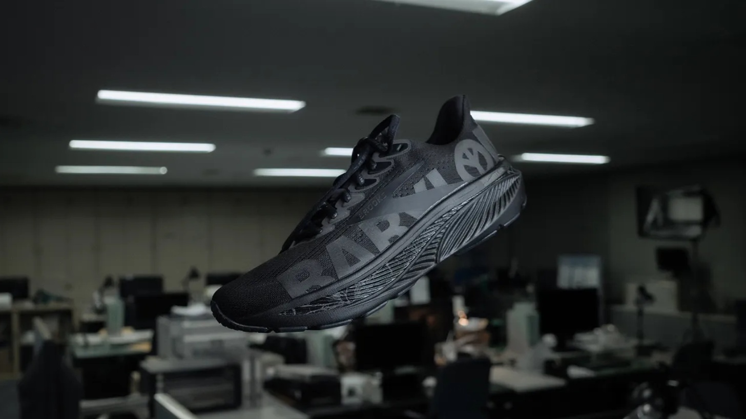  La Course aux Chaussures : La Ghost 17 Rebelle Bouleverse les Codes Culturels