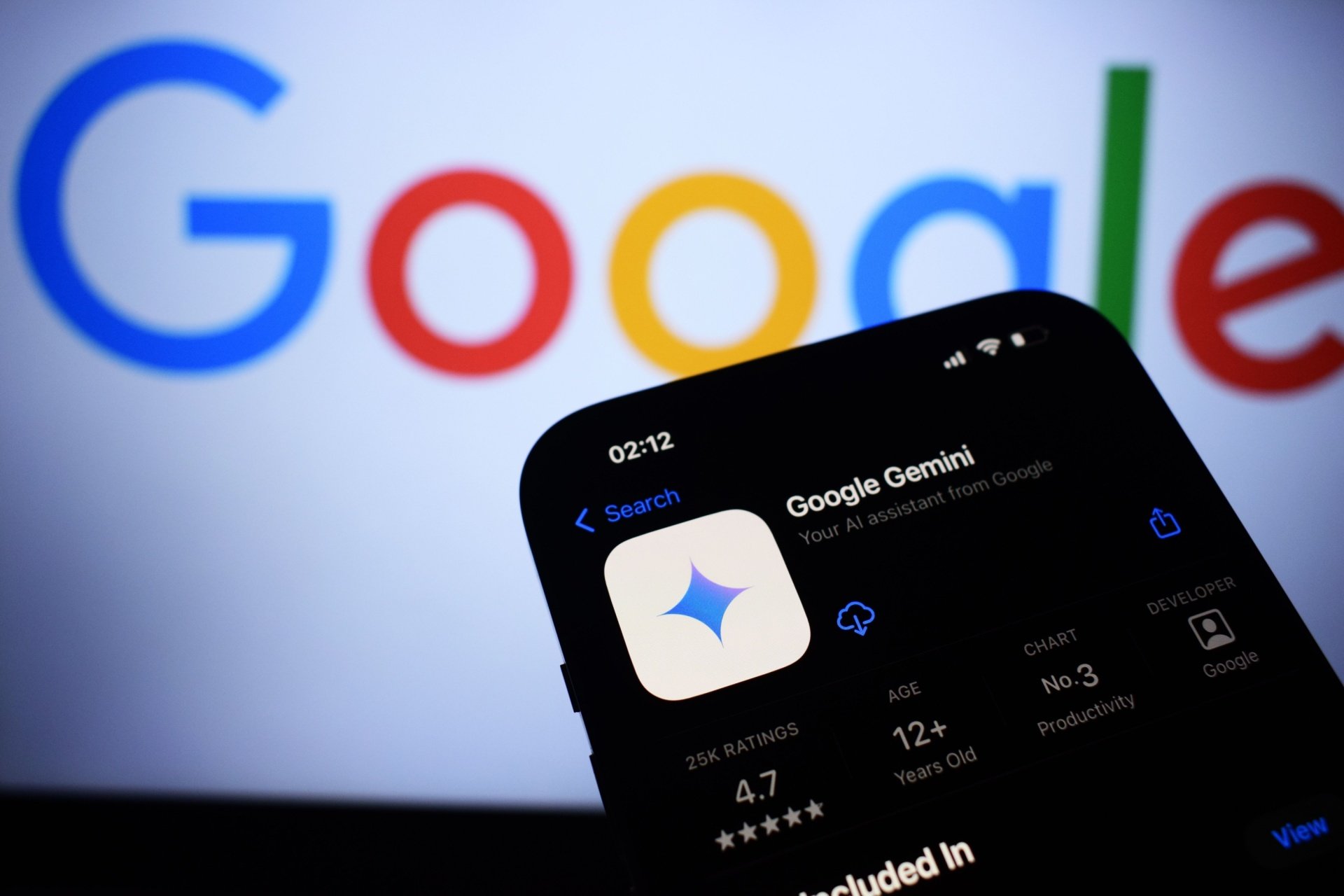  ChatGPT contre Google : Qui l'emporte dans la quête du savoir ?