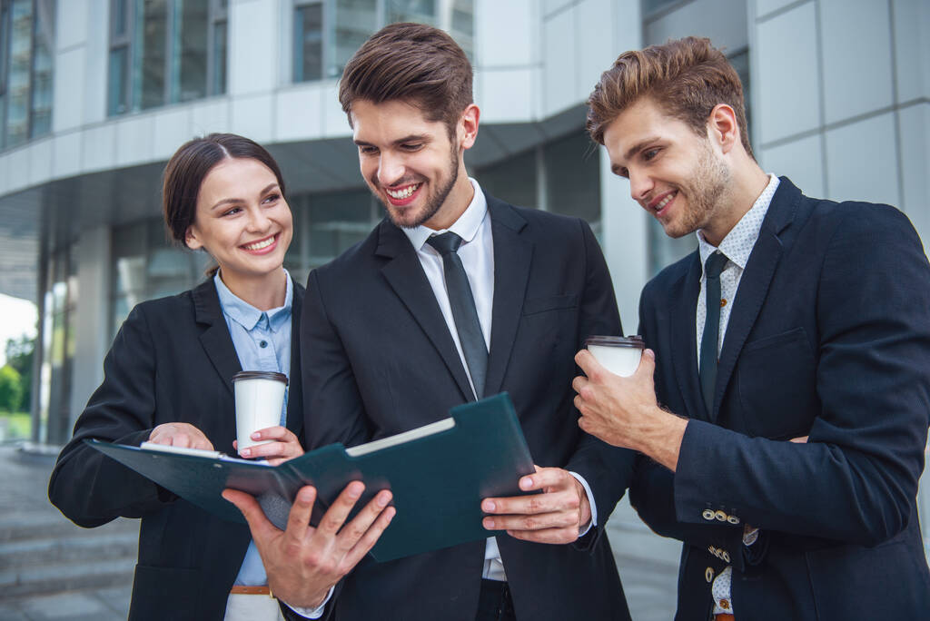 Les Tech Bros : L’abstinence au service du profit