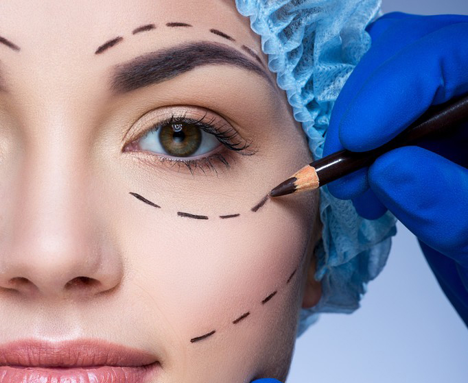 Visages de dessin animé : la dernière obsession de la chirurgie esthétique